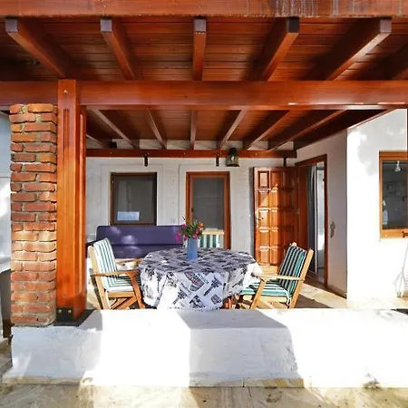 Ada Apartment