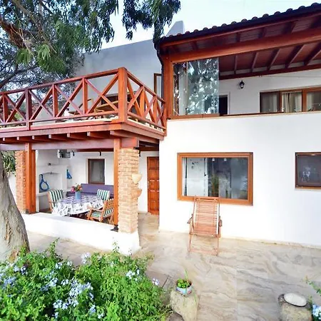 Ada Apartment *